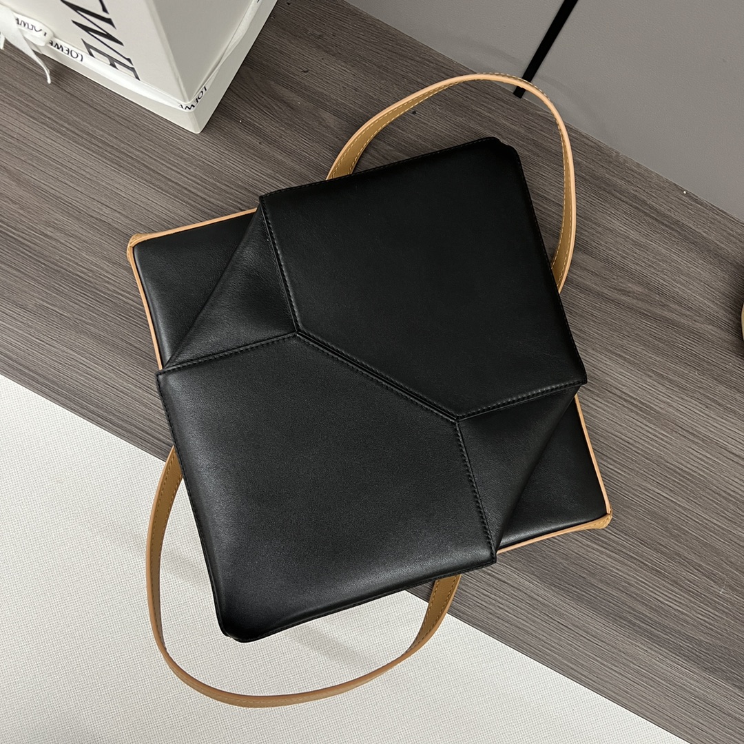 Loewe Shopping Bags